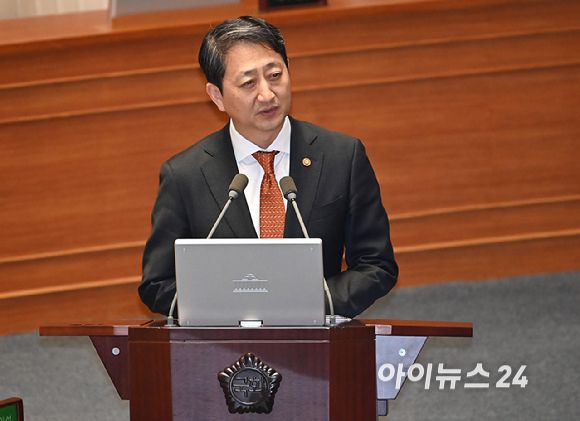 안덕근 산업통상자원부 장관 [사진=곽영래 기자]