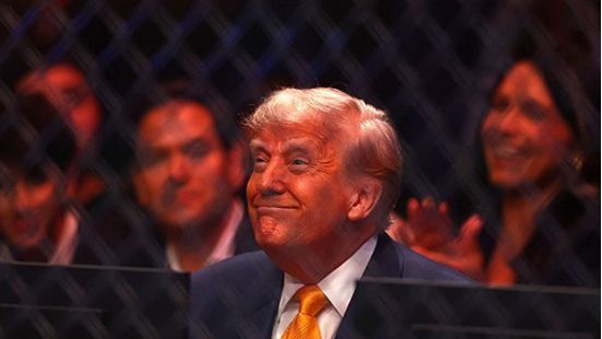 도널드 트럼프 미국 대통령이 12일 플로리다주 마이애미의 카세야 센터에서 열린 UFC 314에 참석했다. 2025.04.12 [사진=AP/연합뉴스 제공]