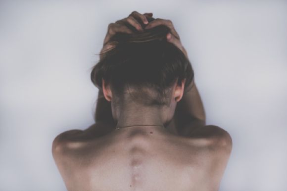 유부남이던 직장 상사와 부적절한 관계를 이어가다 들통나 위자료 판결을 받은 여성이 억울함을 호소했다. 본 기사와 무관한 이미지. [사진=픽사베이]