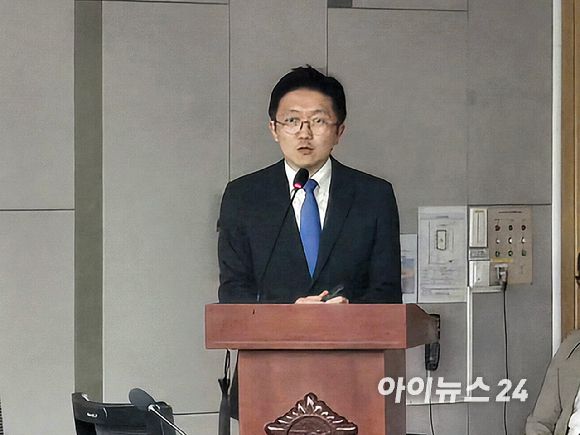김형택 HD한국조선해양 상무가 18일 국회 의원회관에서 열린 'K-조선 글로벌 미래 초격차 기술 확보 토론회'에서 발언하고 있다. [사진=최란 기자]