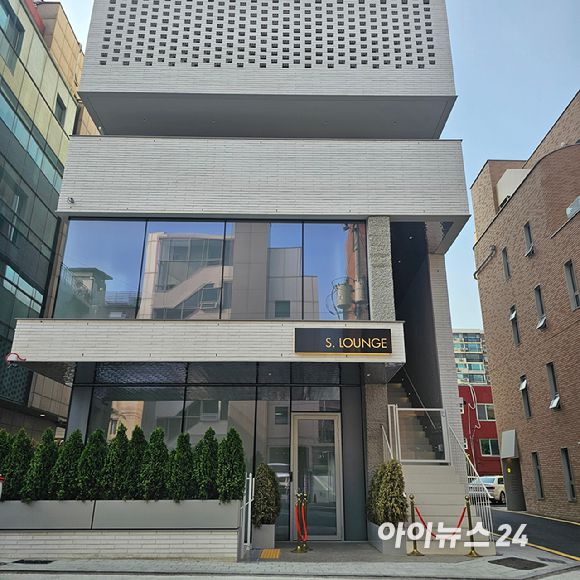 삼성물산 건설부문이 압구정아파트지구를 겨냥해 마련한 압구정 S라운지(S.Lounge)’'2025.06.18 [사진=이효정 기자 ]