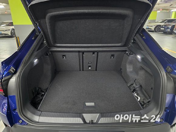 폭스바겐 'ID.5' 트렁크. [사진=김종성 기자]