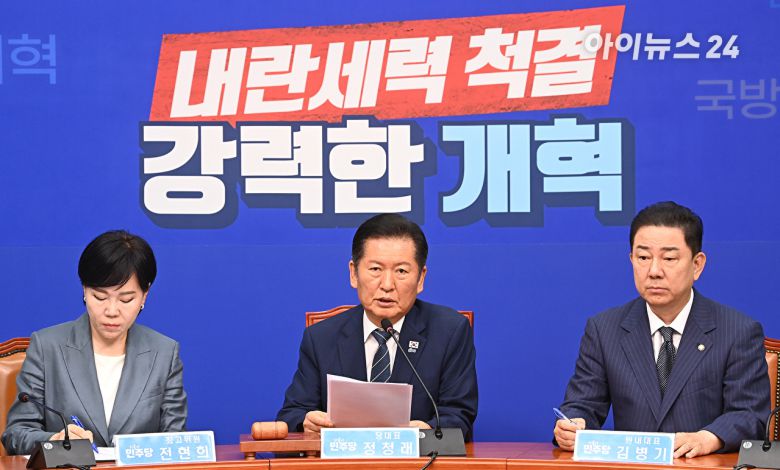 정청래 더불어민주당 당대표가 지난 8일 오전 서울 여의도 국회에서 열린 최고위원회의에서 발언하고 있다. [사진=곽영래 기자]