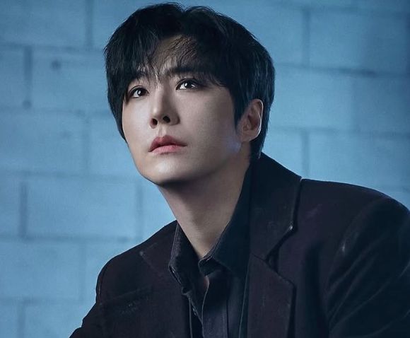 사생활 논란에 휩싸인 뮤지컬 배우 김준영(35)이 결국 모든 작품에서 하차한다. 사진은 뮤지컬 배우 김준영. [사진=김준영 인스타그램]