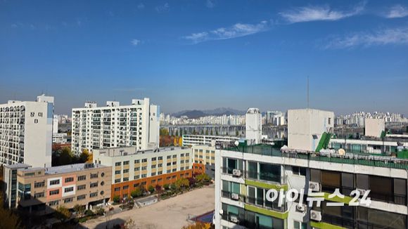 여의도 대교아파트 주변 전경. 2025.11.15 [사진=이수현 기자]