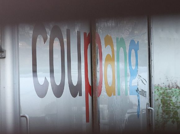 쿠팡 개인정보 유출 이후 2차 피해를 우려하는 목소리가 커지는 가운데, 경찰청 국가수사본부가 현재까지 유출 정보가 범죄에 악용된 사례는 없었다고 발표했다. [사진=연합뉴스]