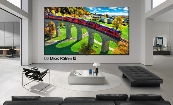 LG전자의 프리미엄 TV 신제품 'LG 마이크로RGB 에보(evo)'[사진=LG전자]
