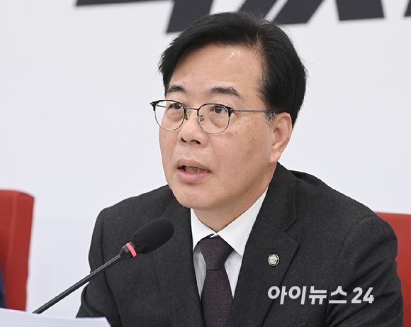 송언석 국민의힘 원내대표가 16일 서울 여의도 국회에서 현안 기자간담회를 하고 있다. [사진=곽영래 기자]