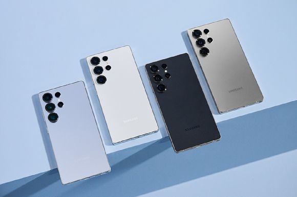 갤럭시 S25 울트라 모델들. [사진=삼성전자]
