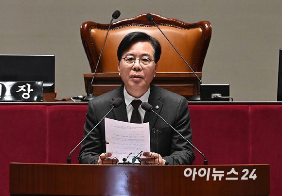 송언석 국민의힘 원내대표가 22일 서울 여의도 국회에서 열린 긴급 의원총회에서 발언하고 있다. [사진=곽영래 기자]