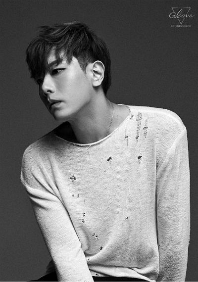 가수 박효신이 현 소속사와 법적 분쟁 중이다.  [사진=글러브 엔터테인먼트]