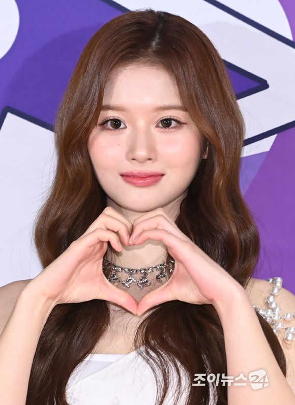 그룹 엔믹스(NMIXX) 설윤이 7일 오후 서울 마포구 상암동 CJ ENM 센터에서 열린 'KCON 2022 Premiere in Seoul'(케이콘 2022 프리미어 인 서울)에 참석해 포즈를 취하고 있다. [사진=정소희 기자]