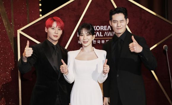 김준수 정선아 서경수 [사진=팜트리아일랜드 인스타그램]