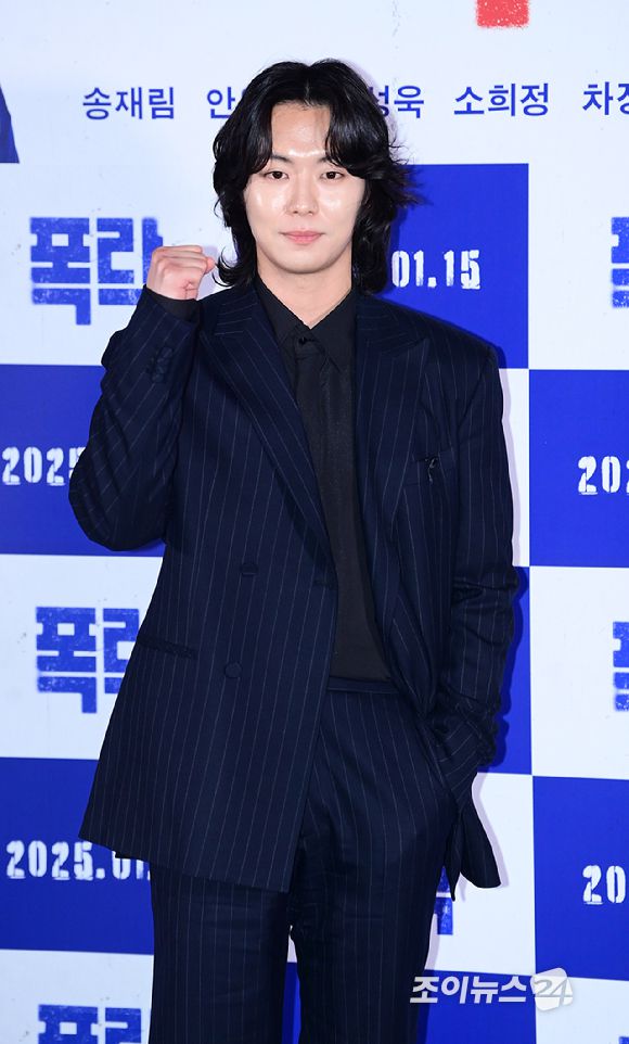 배우 안우연이 6일 오후 서울 CGV 용산아이파크몰에서 열린 영화 '폭락'(감독 현해리) 언론시사회에 참석하고 있다. [사진=정소희 기자]