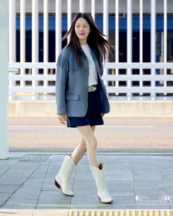 배우 고현정이 랄프 로렌에서 주관하는 2025 폴 여성 컬렉션 쇼 참석 차 미국 뉴욕으로 출국했다. [사진=랄프로렌 ]