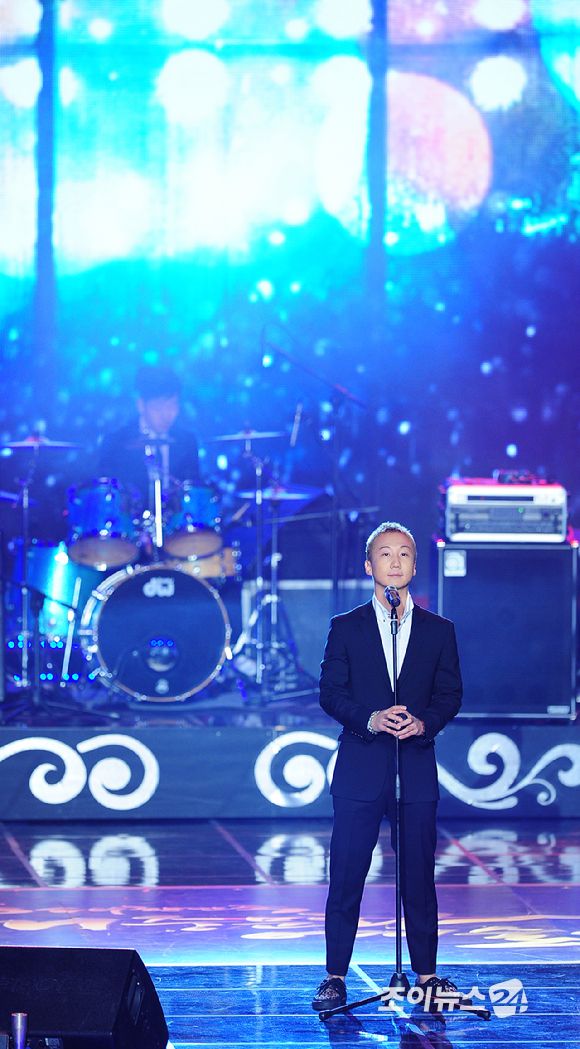 노브레인 이성우가 서울 방이동 올림픽공원 올림픽홀에서 열린 '2013 대한민국 대중문화예술상' 시상식에 참석했다. [사진=조이뉴스24 포토DB]