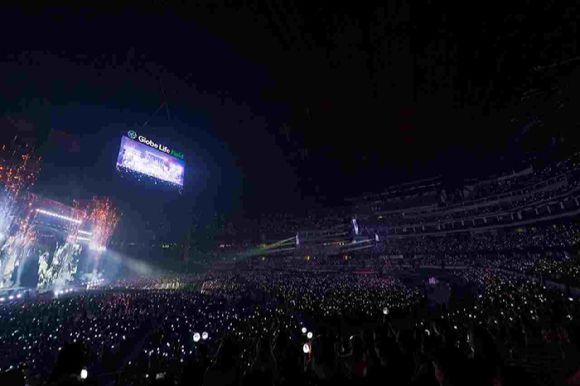 스트레이 키즈 콘서트가 열린 알링턴 글로브 라이프 필드 전경. [사진=JYP엔터테인먼트]