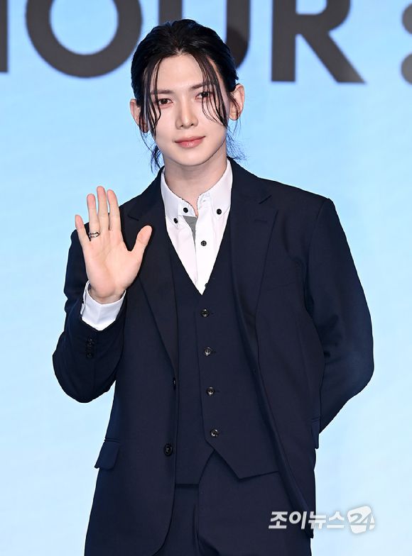 그룹 에이티즈 여상이 12일 오후 서울 마포구 호텔 나루 서울 엠갤러리에서 열린 미니 12집 '골든 아워 : 파트 3'(GOLDEN HOUR : Part.3) 앨범 발매 기념 기자간담회에서 포즈를 취하고 있다. [사진=곽영래 기자]