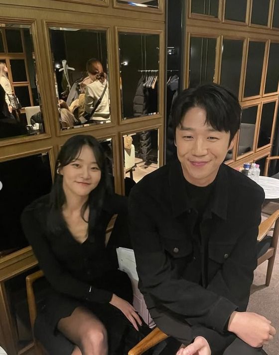 정준원-강승현이 열애설에 휩싸였지만 친한 사이일 뿐이라고 전했다. [사진=정준원 인스타그램]