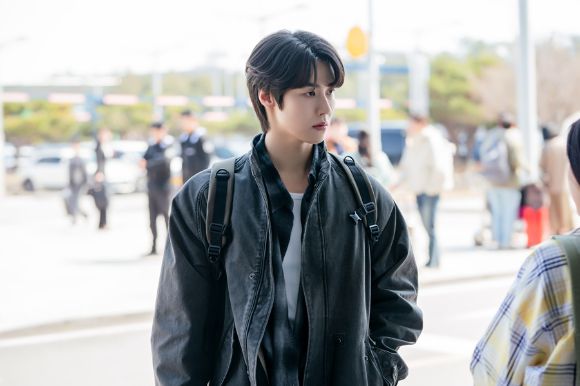 엔플라잉 리더이자 배우 이승협이 SBS 청춘드라마 '사계의 봄'에서 열연하고 있다. [사진=(주)FNC 스토리]