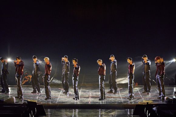 그룹 라이즈가 7월 4일부터 6일까지 서울 송파구 올림픽공원 KSPO DOME에서 열린 첫 단독 콘서트 투어 'RIIZING LOUD'(라이징 라우드)에서 무대를 펼치고 있다. [사진=SM엔터테인먼트]