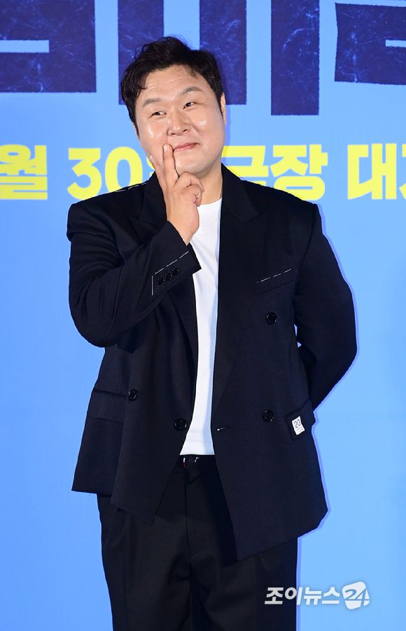 배우 윤경호가 30일 오전 서울 CGV 용산아이파크몰에서 열린 영화 '좀비딸' (감독 필감성) 제작보고회에 참석하고 있다. [사진=정소희 기자]