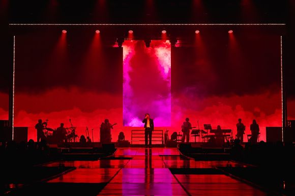 씨엔블루 정용화는 서울 올림픽공원 올림픽홀에서 단독 콘서트 2025 JUNG YONG HWA LIVE 'Director's Cut : Our Fine Days'(2025 정용화 라이브 '디렉터스 컷 : 아워 파인 데이즈')를 개최하고 팬들과 만나고 있다. [사진=FNC엔터테인먼트]