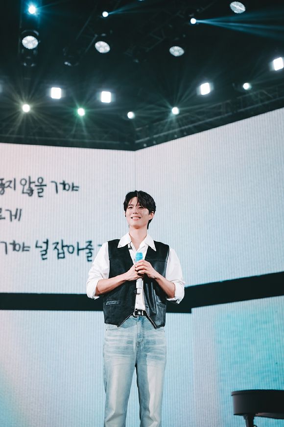 박보검이 지난 29일 홍콩 아시아월드 엑스포홀과 31일 자카르타 BSD 홀에서 양일 7천여 명의 현지 팬들을 만나 소중한 시간을 함께했다. [사진=더블랙레이블]