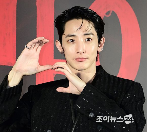 배우 이수혁이 7일 오후 서울 CGV 용산아이파크몰에서 열린 웨이브 오리지널 드라마 'S라인' 제작발표회에 참석하고 있다. [사진=정소희 기자]