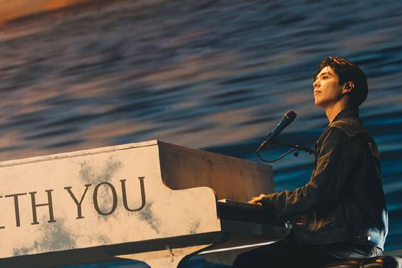 박보검이 지난 6일 마카오 더 런더너 아레나에서 진행된 팬미팅에서 팬들을 만나고 있다. [사진=더블랙레이블]