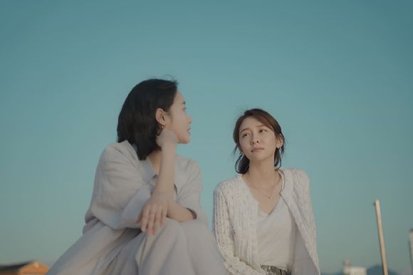 배우 김고은과 박지현이 넷플릭스 시리즈 '은중과 상연'에서 열연하고 있다. [사진=넷플릭스]