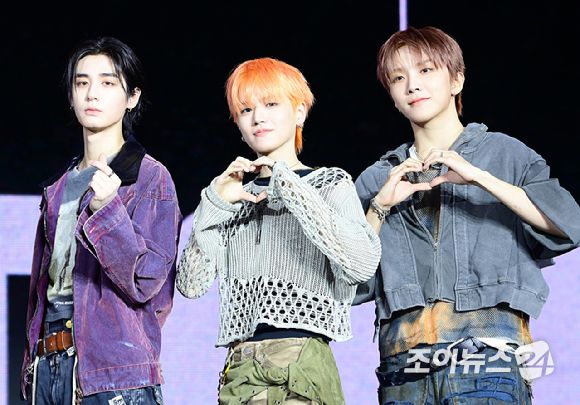 그룹 보이넥스트도어 이한-리우-운학이 20일 오후 서울 강서구 KBS아레나에서 열린 보이넥스트도어(BOYNEXTDOOR) 새 앨범 '디 액션'(The Action) 쇼케이스에 참석하고 있다. [사진=정소희 기자]
