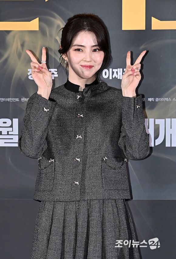 배우 한소희가 8일 오후 서울 송파구 신천동 롯데시네마 월드타워점에서 열린 영화 '프로젝트 Y' 언론시사회에서 포토타임을 갖고 있다. [사진=곽영래 기자]