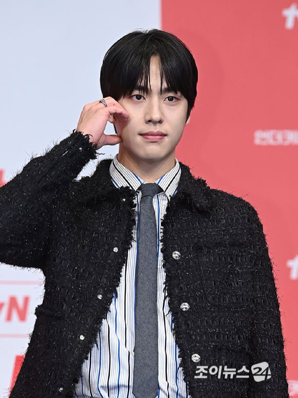 배우 조한결이 12일 오후 서울 구로구 신도림 더링크 호텔에서 열린 tvN 새 토일드라마 '언더커버 미쓰홍' 제작발표회에서 포즈를 취하고 있다. [사진=곽영래 기자]