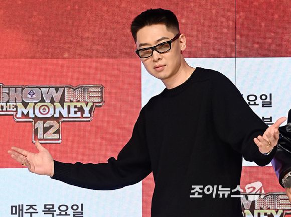 가수 허키 시바세키가 15일 서울 강남구 엘리에나 호텔에서 열린 Mnet '쇼미더머니12' 제작발표회에서 포즈를 취하고 있다. [사진=곽영래 기자]