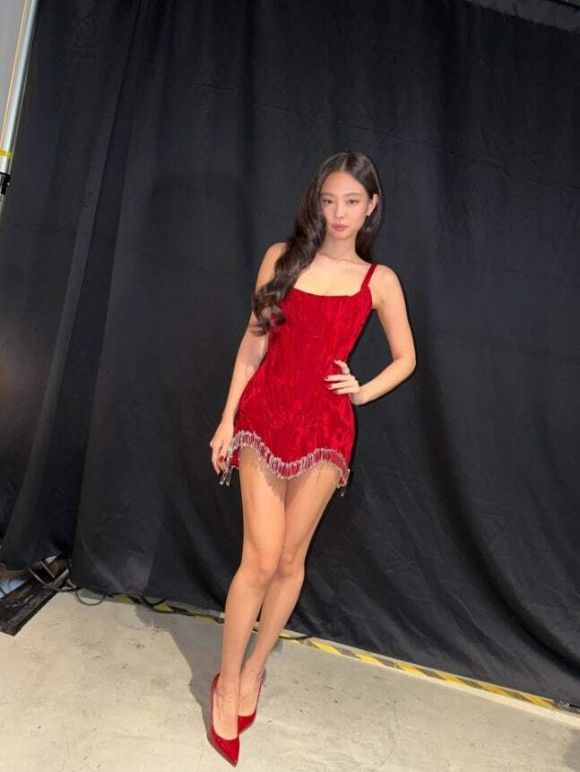 제니 [사진=제니 SNS]