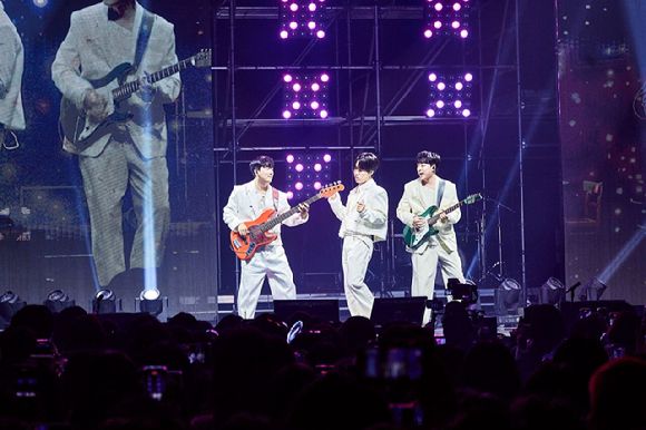 소란이 단독 콘서트 ‘DREAMeR’를 개최하고 팬들을 만났다. [사진=엠피엠지뮤직]