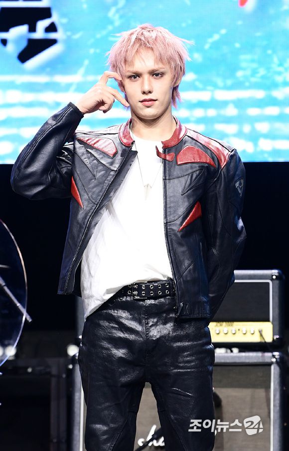 밴드 에이엠피 크루가 21일 오후 서울 서대문구 예스24 원더로크홀에서 열린 AxMxP(에이엠피) 첫 번째 미니앨범 'Amplify My Way'(앰플리파이 마이 웨이) 프레스 쇼케이스에 참석하고 있다. [사진=정소희 기자]