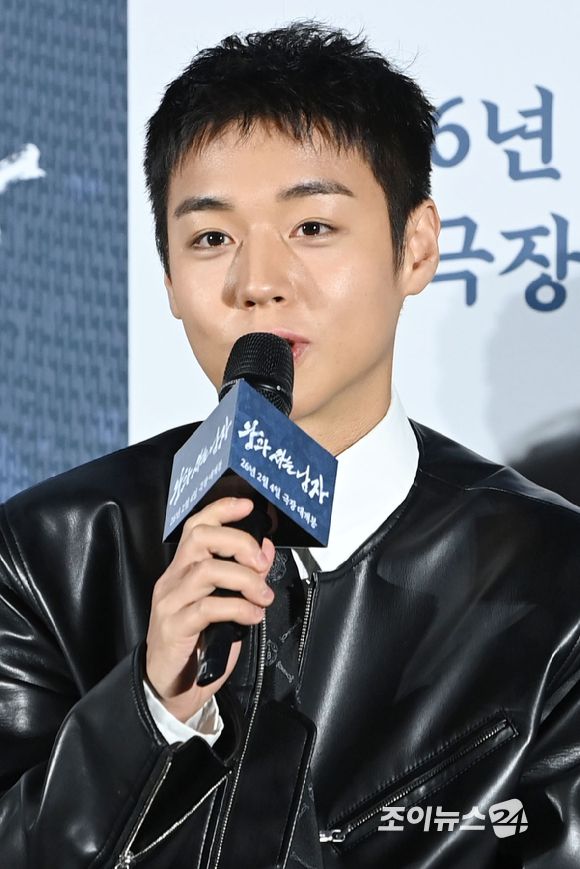 배우 박지훈이 19일 오전 서울 용산구 CGV용산아이파크몰점에서 열린 영화 '왕과 사는 남자'(감독 장항준) 제작보고회에 참석해 소감을 말하고 있다.[사진=문수지 기자]