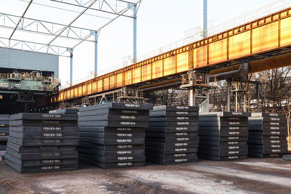 포항제철소 야드에 적치된 슬라브 모습. 사진=포스코 포항제철소(포인트경제)