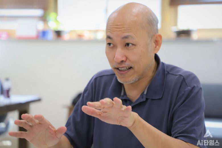 김종원 GIST AI대학원장이 향후 구축될 HPC-AI 공용인프라에 대해 설명하고 있다. (사진=유형동 기자).