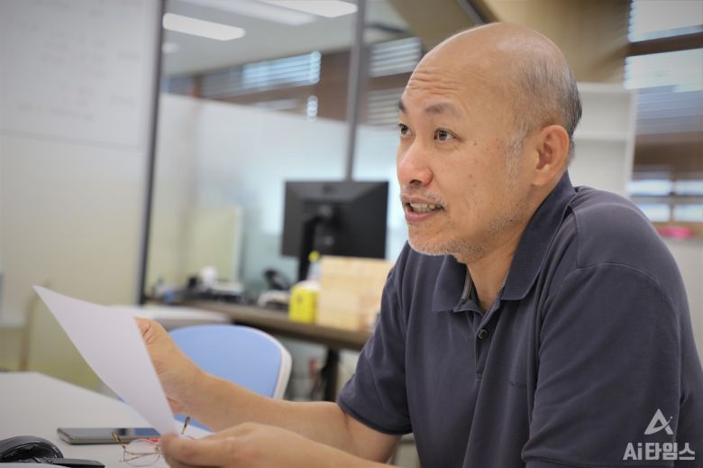 김종원 GIST AI대학원장이 HPC-AI 공용인프라 구축사업의 목표와 전략을 소개하고 있다. (사진=유형동 기자).