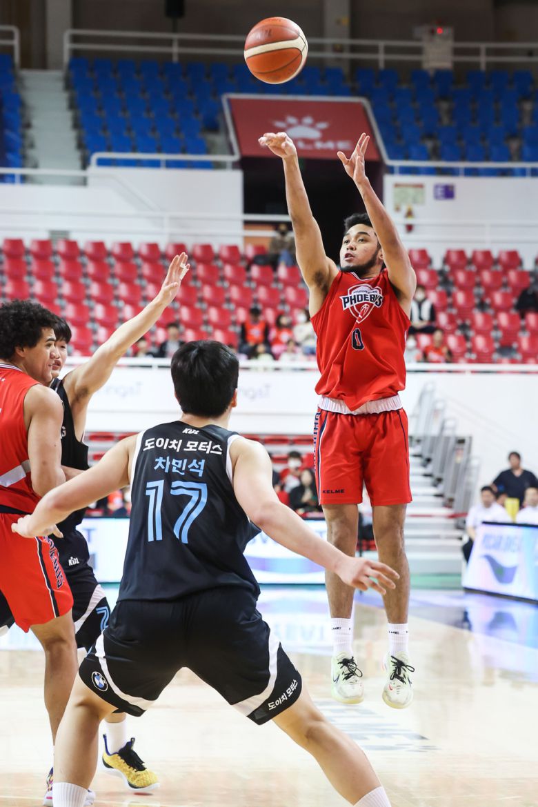 아바리엔토스는 17득점으로 활약했다. [KBL 제공]