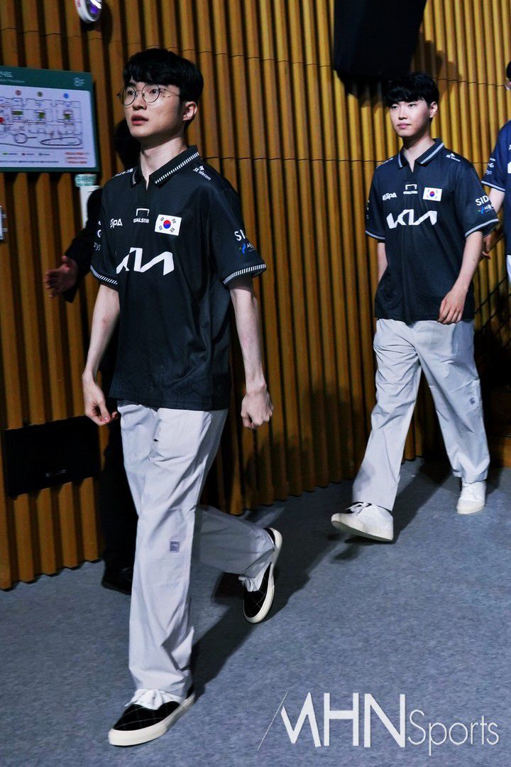 항저우 아시안게임 리그오브레전드 대표팀 페이커 이상혁-쵸비 정지훈ⓒMHN스포츠 이솔 기자