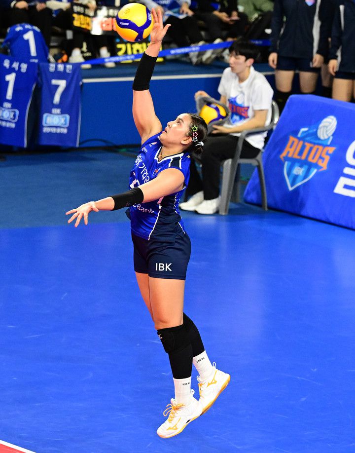 기업은행 폰푼이 서브를 시도한다, KOVO