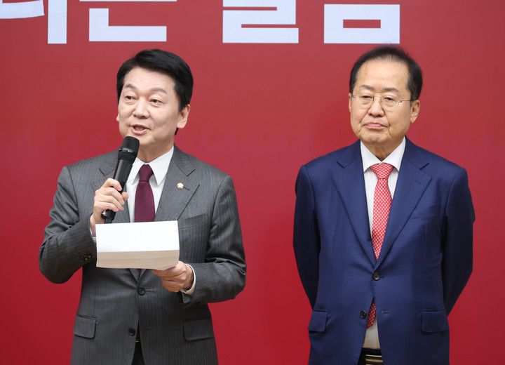 29일 서울 여의도 국민의힘 당사에서 열린 제21대 대통령 후보자 국민의힘 3차 경선 진출자 발표 행사에서 안철수 후보가 탈락 결과에 대한 소감을 밝히고 있다.