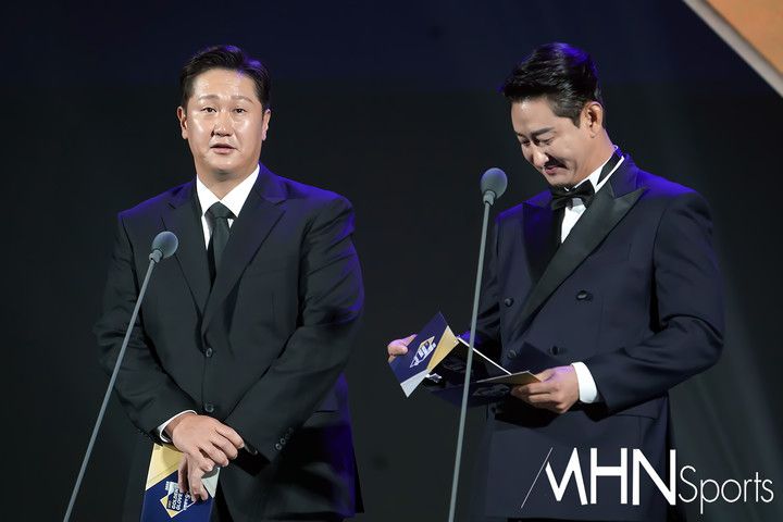 이대호(좌)-박용택