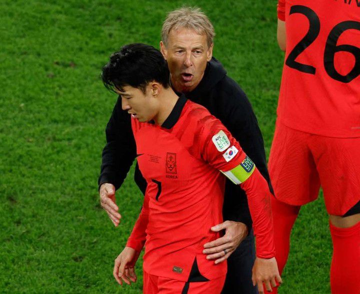 위르겐 클린스만 전 대표팀 감독과 손흥민