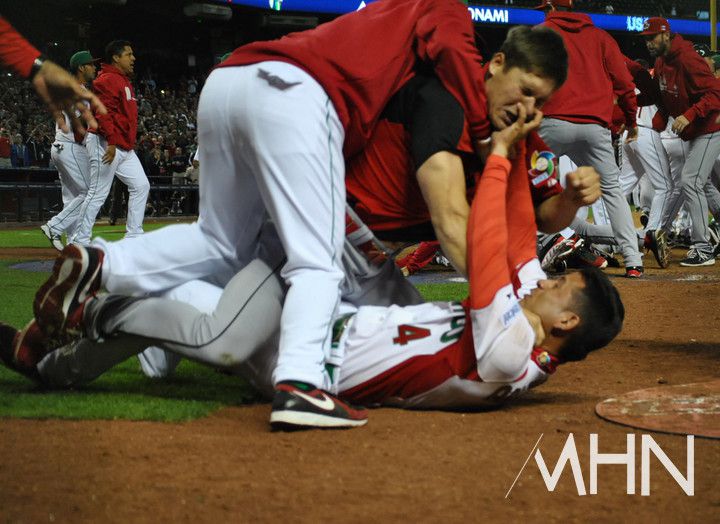 (외국의 경우 벤치클리어링이 일어나면 주먹다짐이나 몸싸움으로 번지는 경우가 많다. 사진은 2013년 WBC 멕시코대 캐나다전에서 발생한 벤치클리어링)