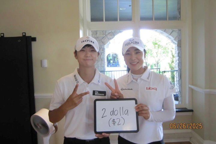 박성현(왼쪽)과 윤이나